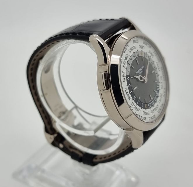 Patek Philippe World Time 5230G-014 Image 4